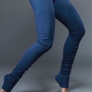 Alo goddess leggings - navy - XS